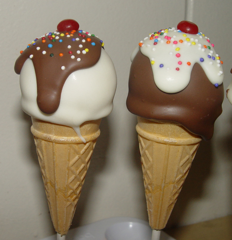 One Dozen Ice Cream Cake Pops on Luulla