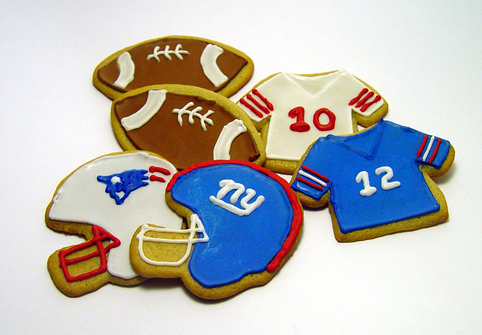 One Dozen (12) Football Themed Decorated Cookies- Perfect For Super Bowl Party