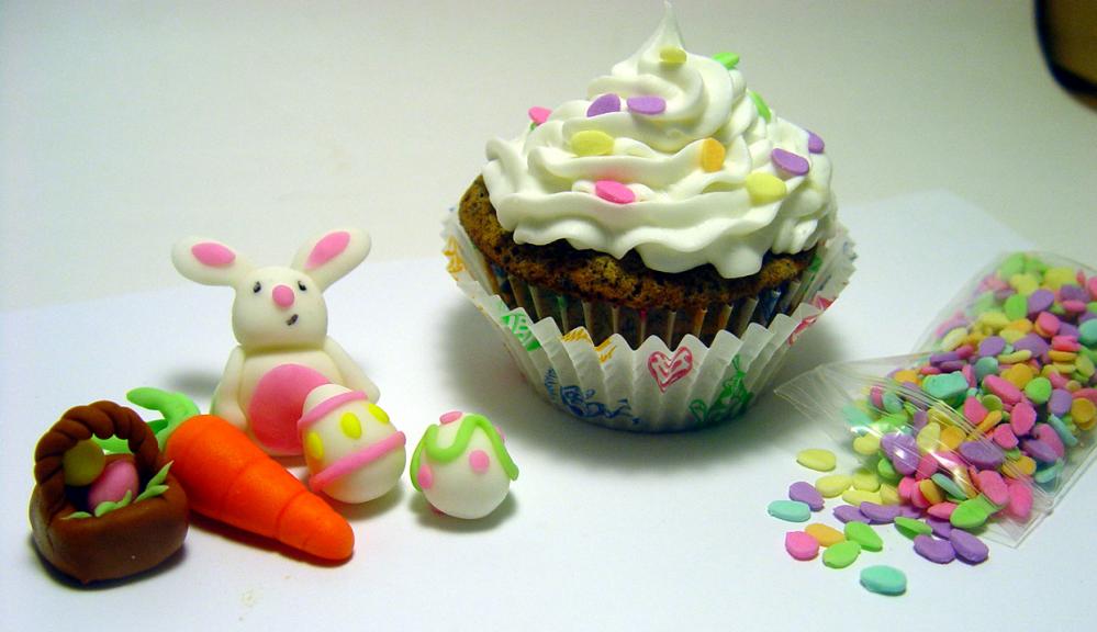 One Dozen (12) Easter Themed Cupcakes