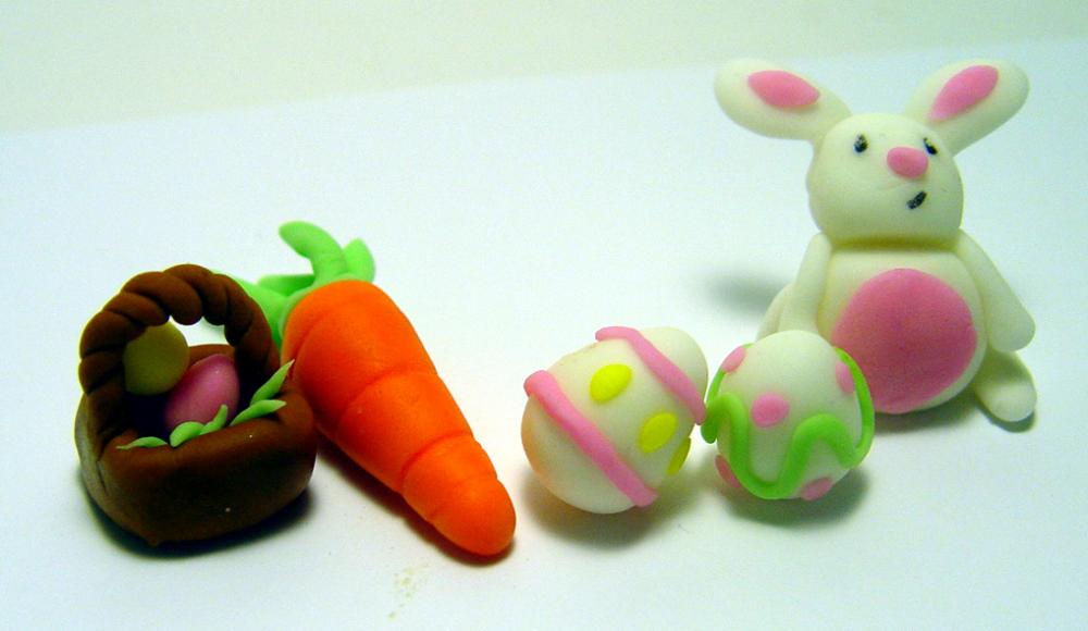 12 Fondant 3d Easter Themed Cupcake Toppers on Luulla