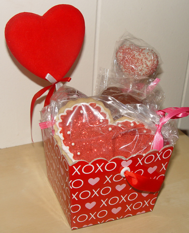 Valentine's Day Gift Basket (small)
